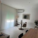 Appartement De Luxe A 5 Minutes De La Promenade Des Anglais, Vu Sur Mer , Proche De Toutes Les Commodites