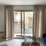 Chic 1-Br With Terrace, Ac & Wi-Fi