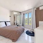 Appartement 2 Chambres Climatise I Terrasse Parking Gratuit I 200M Mer I Nice Californie