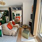 Large Studio With Sea View