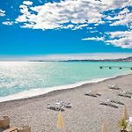 Wehost - Nice A 2 Cet Ete - Plages & Tramway