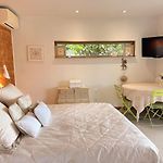 Treehouse In Les Oliviers, Sea View, Air Conditioning, Parking