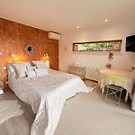 Treehouse In Les Oliviers, Sea View, Air Conditioning, Parking