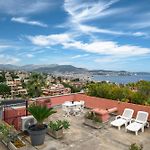 Rooftop Terrace - Sea View, Pool, Parking & A/C