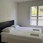 Family Apartment With Terrace Near The Sea