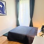 Bright Cozy Space With Balcony Nice Center Within Walking Distance