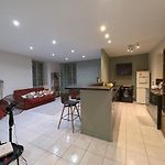 Chambre Privee Dans Une Residence Familiale