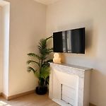 Modern And Central Apartment - Sea 2 Min Away