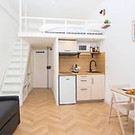 - - Superbe Studio avec Balcon - Nice Centre - -