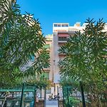 - - Superbe Studio Avec Balcon - Nice Centre - -