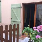 Cosy Poullan, 2-Bedroom Apartment, 200 M From The Beach