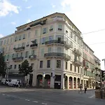 Aparthotel Adonis 3*
