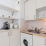 Comfortable 1 Bdr Downtown - Ac & Parking *