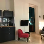 Homelivia, Luxueux Avec Jardin Prive Apartment