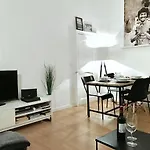 History-Chic In Oldtown, Beach