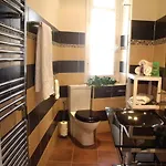 - Boutique - Near Negresco *