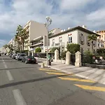 Promenade des Anglais . Nice
