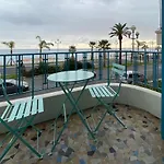 Palais Elisabeth Promenade Des * Nice