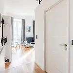 35 Medecin Apt3 - Hyper Centre - Mezzanine Modern Apartment