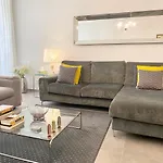 Cozy 2br Near The Port Of *