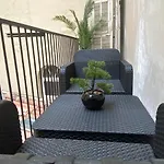 Zen And Charming - Center -5 Min Walk To Sea- 2Br