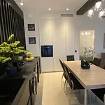 Zen And Charming - Center -5 Min Walk To Sea- 2br Apartment