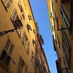 Rue Neuve - Old Town Apartment