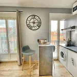 Homelivia Av Jean Medecin Apartment