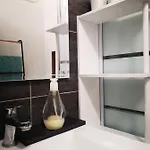 Apartment Centre *