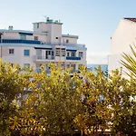 La Terrasse du Port AP4212