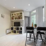 1 bedroom flat in Nice Harbor