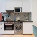 Cosy And Trendy 3 Bedrooms Train Tramway