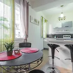 Apartment Cosy At Port Nice