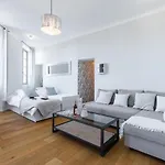 Gorgeous 1 Bdr With Gardens View In The Old Town