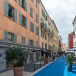 Cosy Cocoon Place du Pin