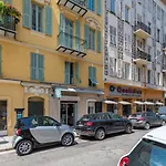 Cosy Cocoon Place Du Pin