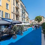 Cosy Cocoon Place Du Pin