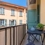 Apartment Cosy Cocoon Place Du Pin