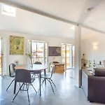 Ross 5- F2, Lumineux, Balcon, Loft, Clim, Vieux-Nice