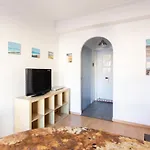 Nice Center - Bright Studio Balcony Wifi & Aircon