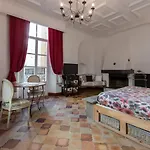 L\'Oustaria 3 Bedrooms Apartment, Old Town