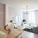 Apartment Sunlight - 