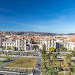 Gorgeous 1 Bdr With Gardens View In The Old Town