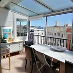 Vue 50m Parking Apartment *