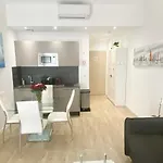 Apartment Modern Flat Lamartine
