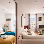 Apartment Sunlight - Marinette - Port Area, 2 Bedrooms, Sleep 6, Sea View *