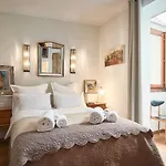 Apartment Sunlight - Marinette - Port Area, 2 Bedrooms, Sleep 6, Sea View