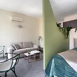 Palais Gioffredo Place Massena Apartment *