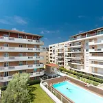 Swimming Pool & Ac 1 Bedroom