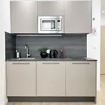 Modern Flat Lamartine